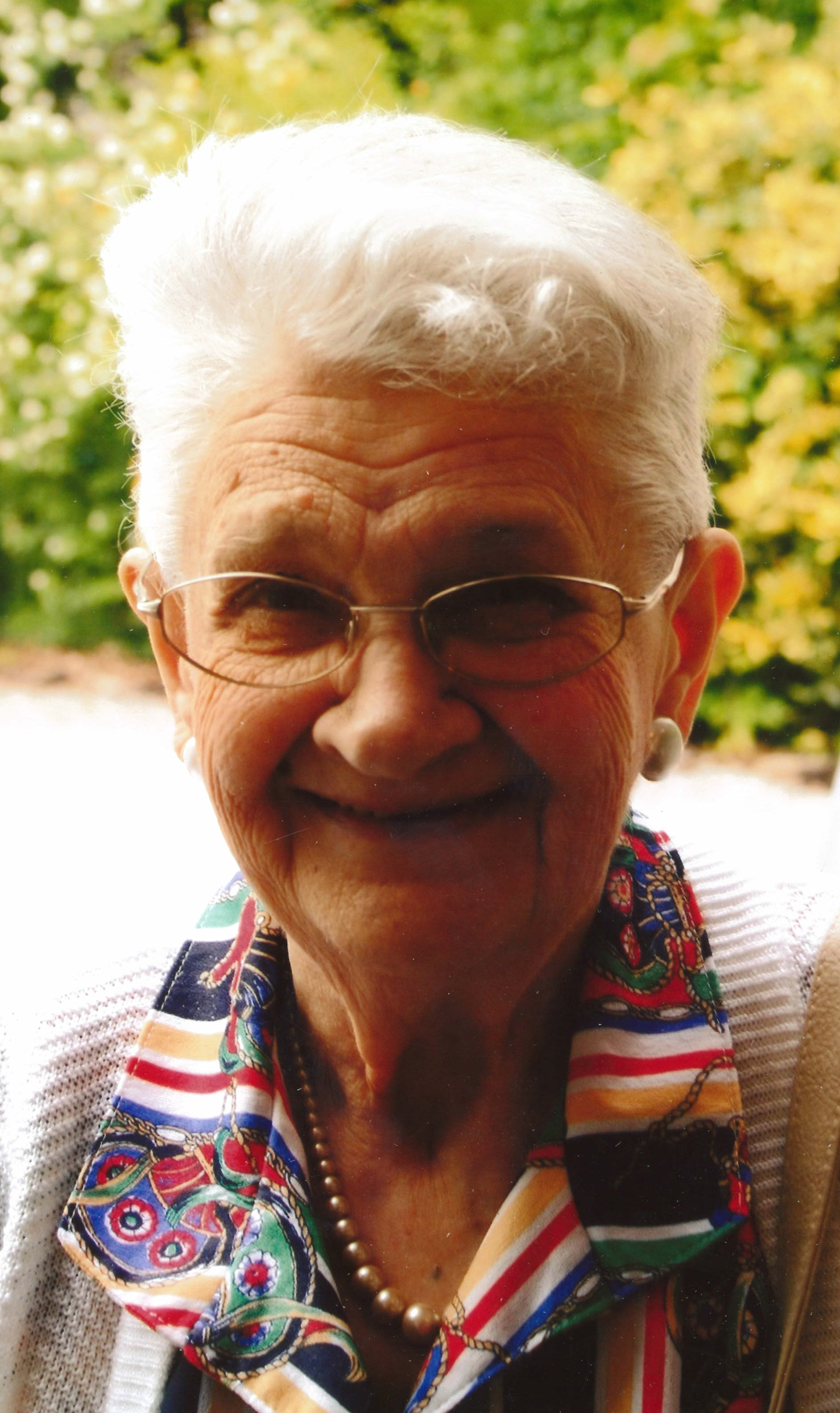 Portrait de DYNA CUVELIER