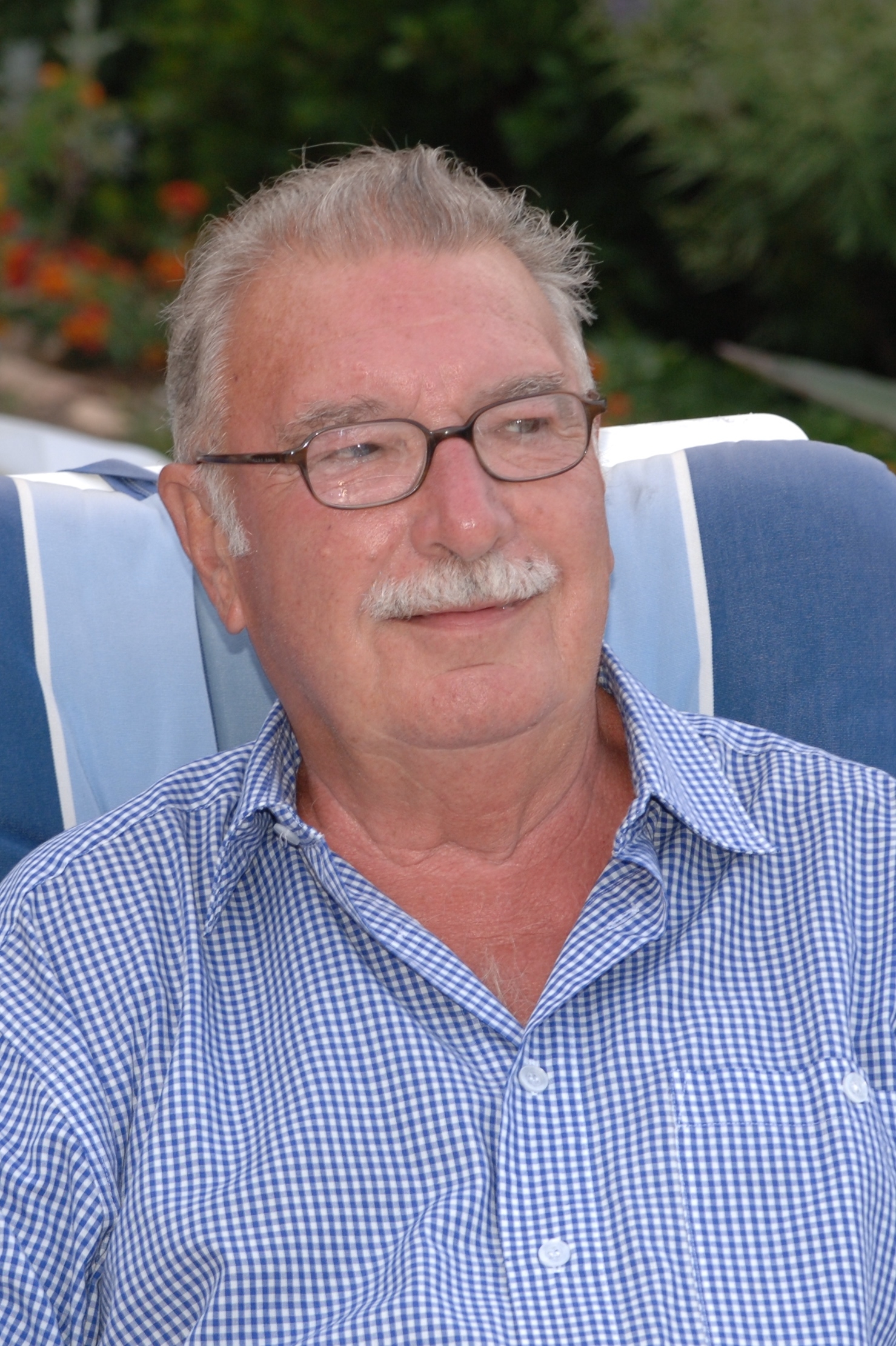 Portrait de ROBERT THYS