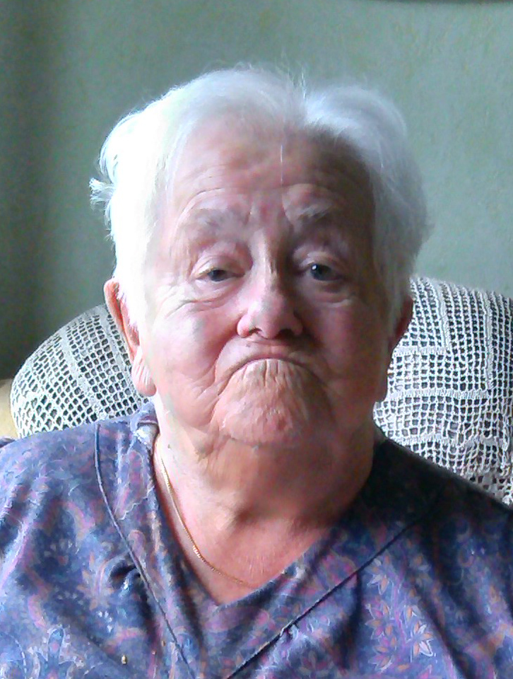 Portrait de ODETTE LECOMTE