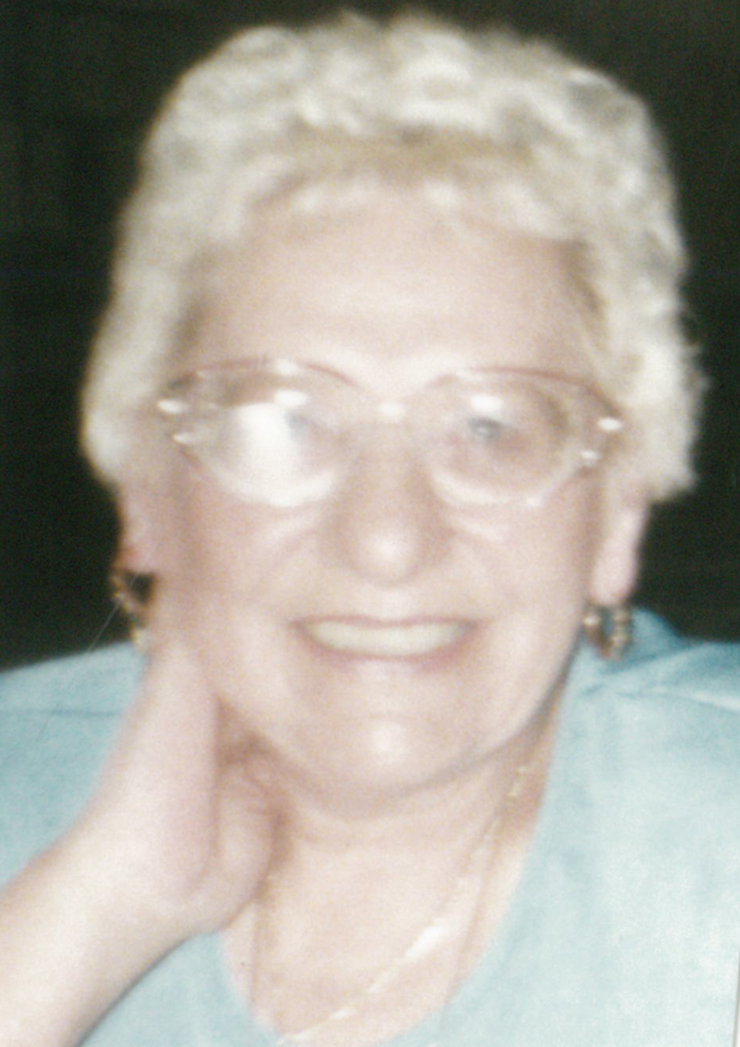 Portrait de HÉLÈNE STIENLET