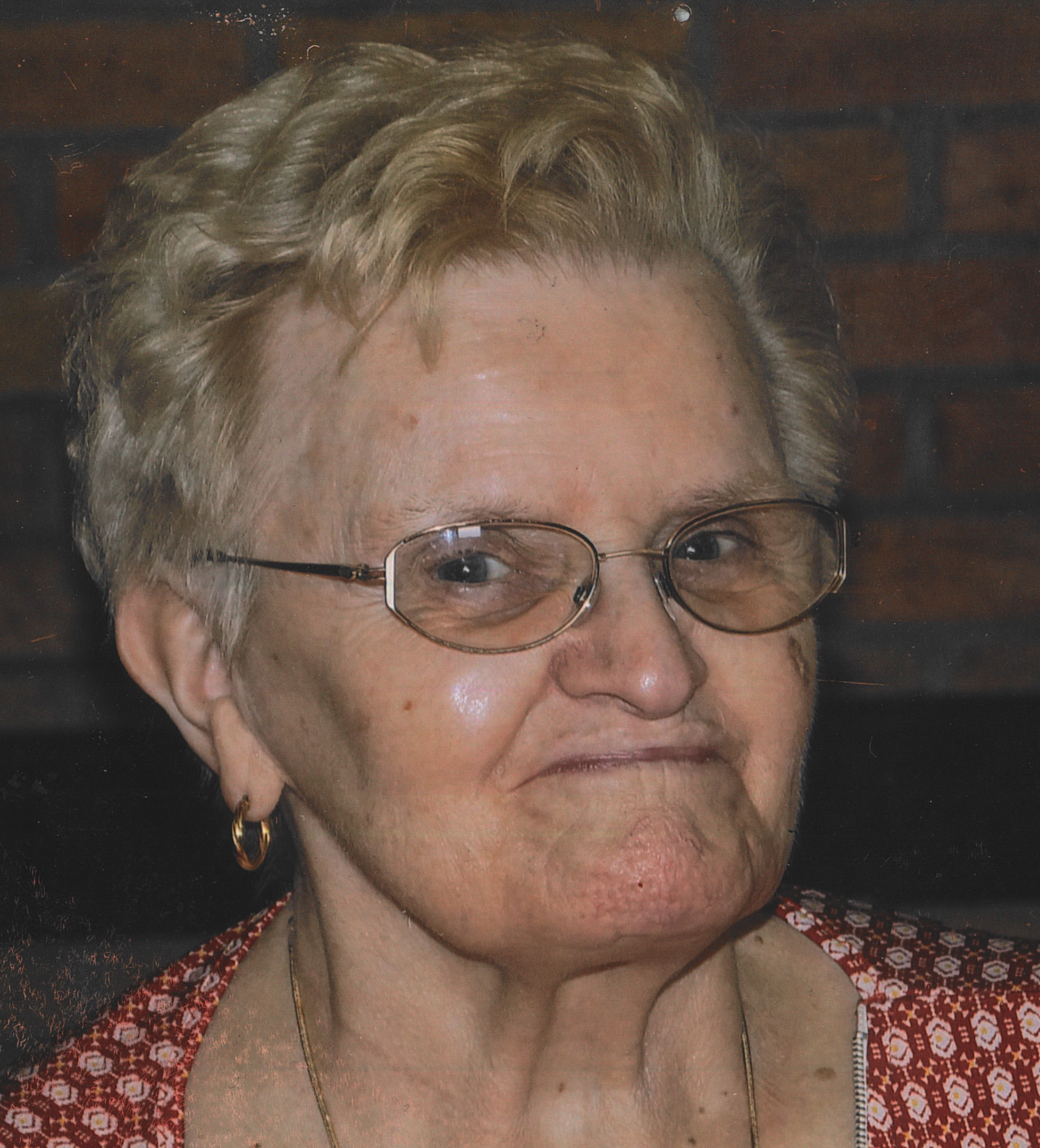 Portrait de REINE PLUMIER
