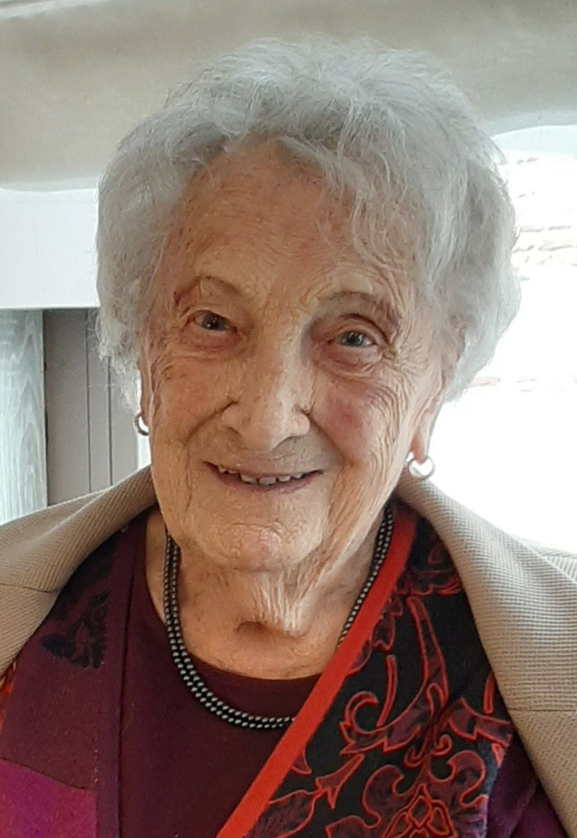 Portrait de SIMONE DELTOUR