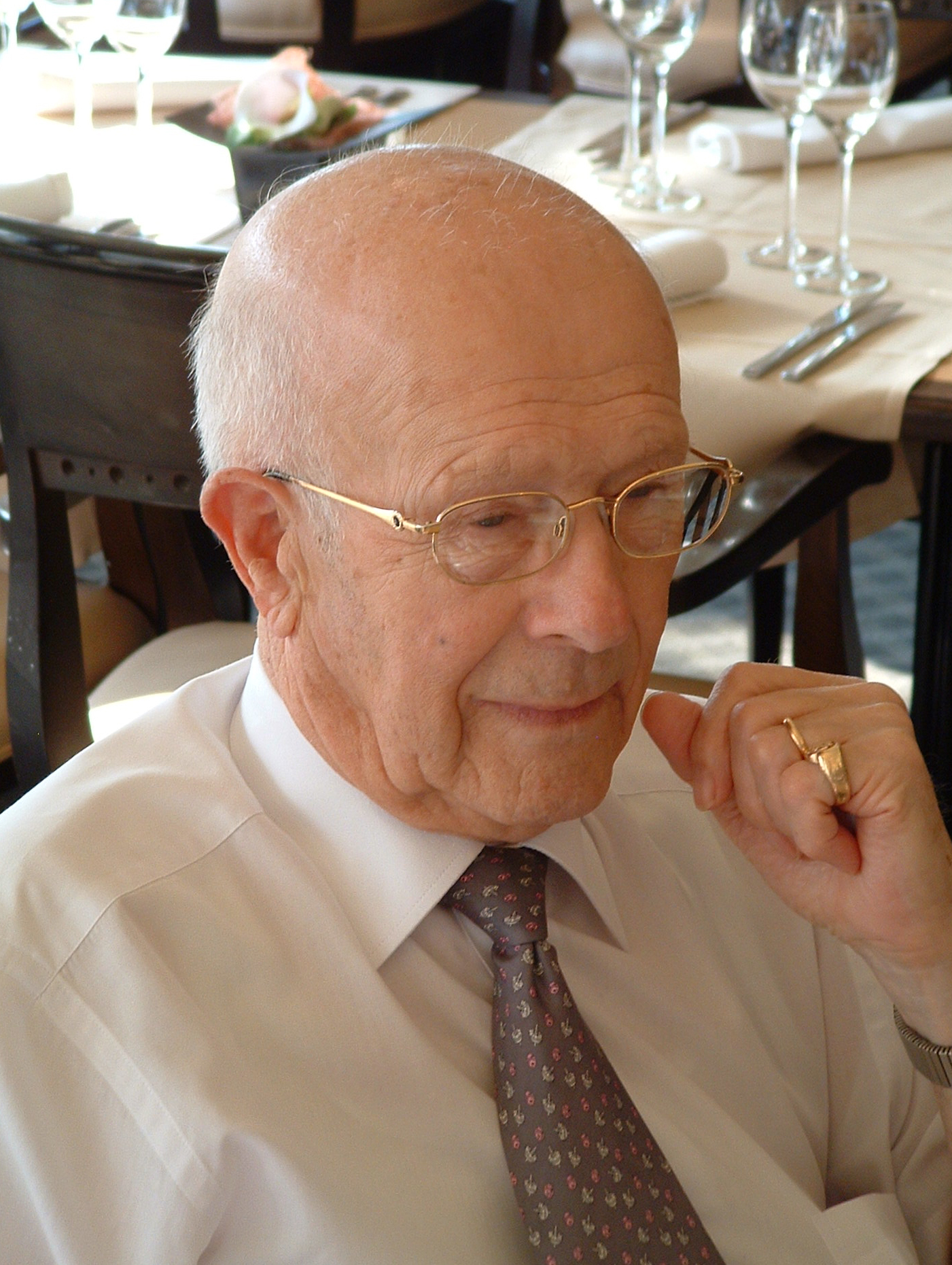 Portrait de ROBERT LEFEBVRE
