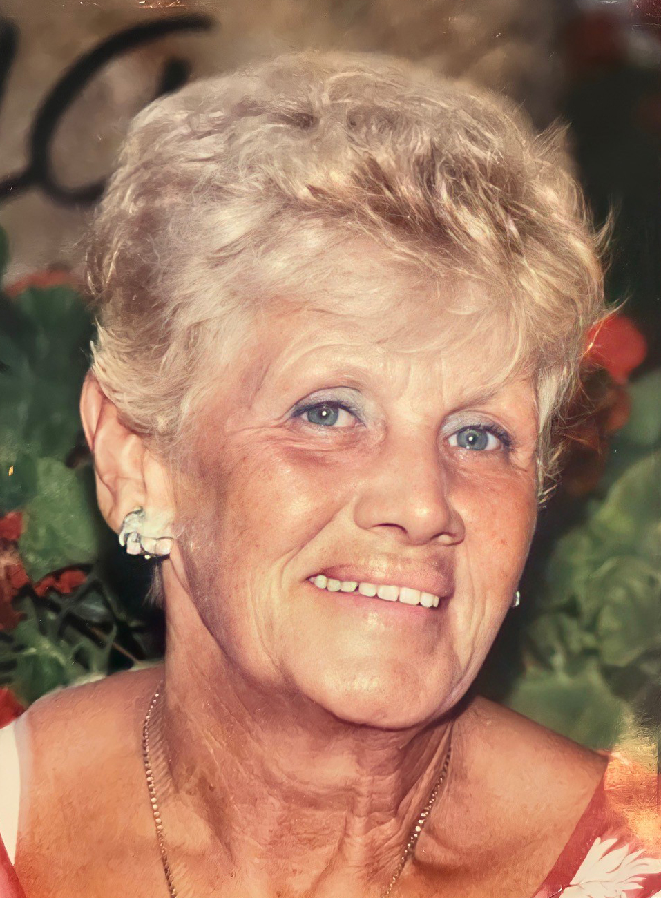 Portrait de YVETTE LASSER