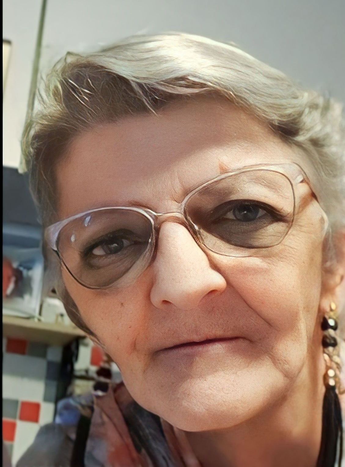 Portrait de MICHÈLE BOURGUIGNON