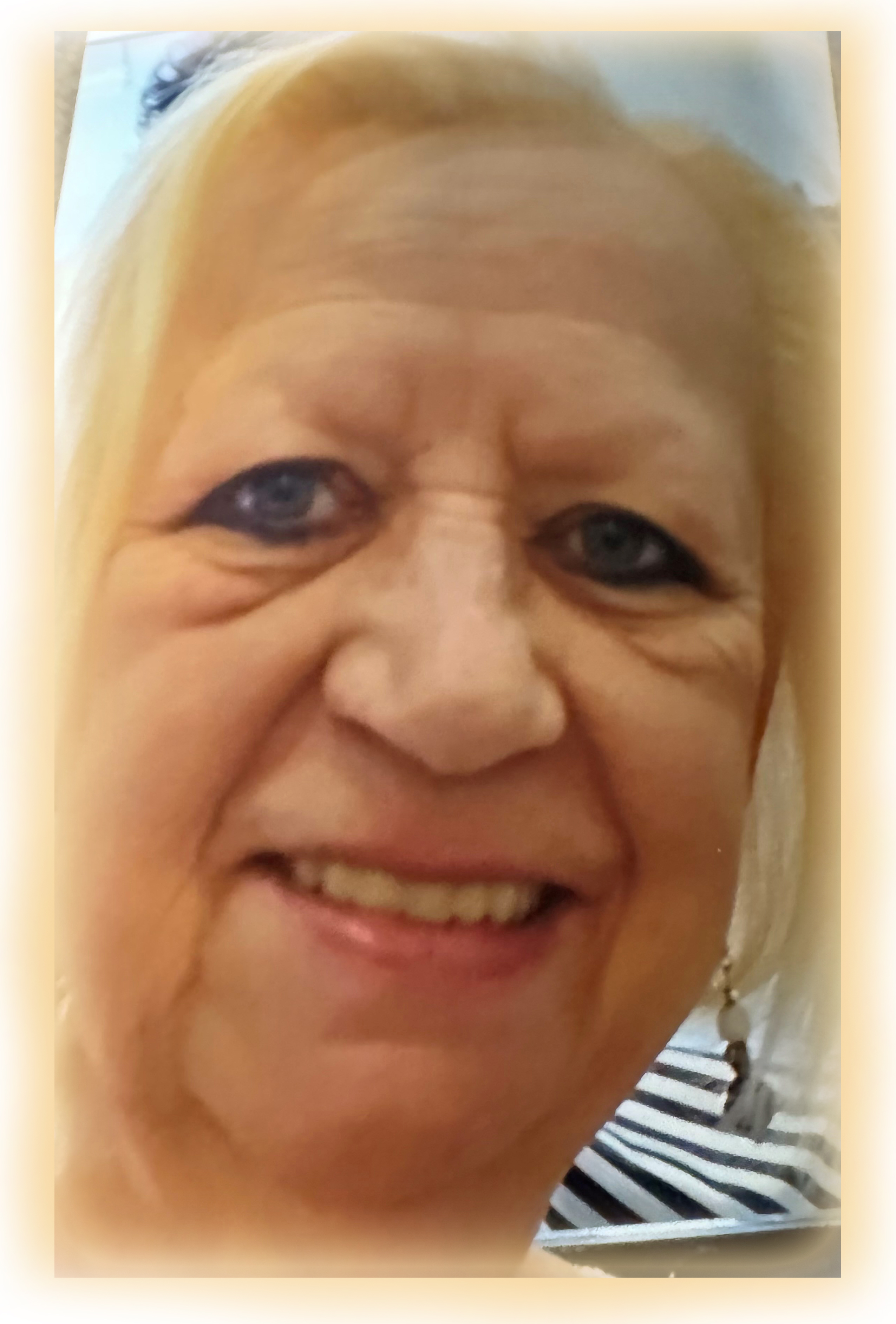 Portrait de DANIELLE KUC